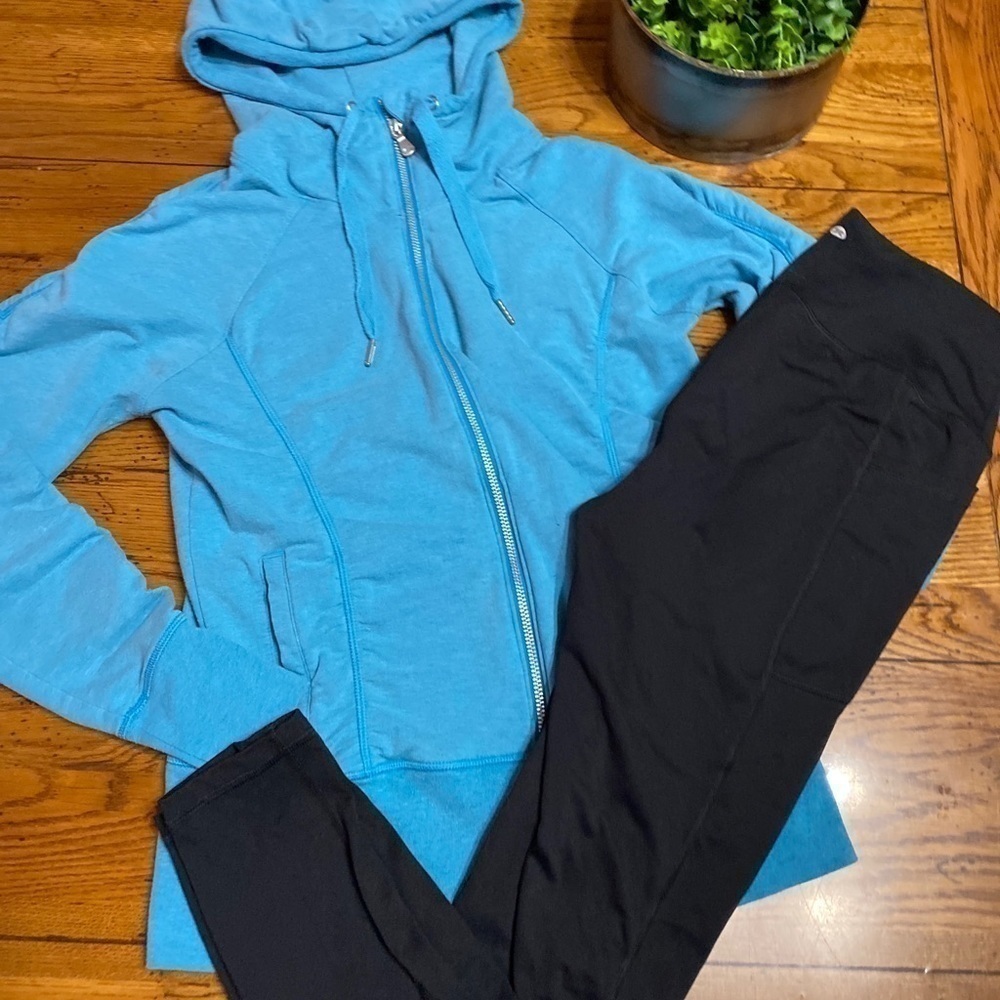 WORKOUT Reebok Leggings-Sweatshirt Blue Condition is "Pre-owned".